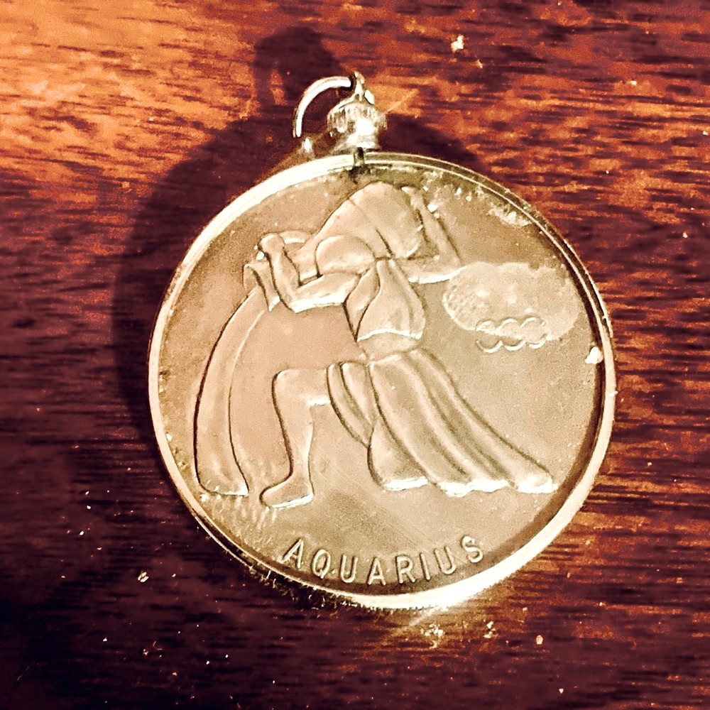 VTG AQUARIUS STERLING SILVER MEXICAN ARTIST PENDANT RARE
